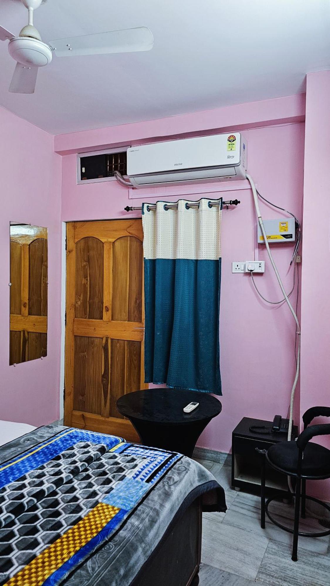 بيت شباب Banjara House فاراناسي المظهر الخارجي الصورة
