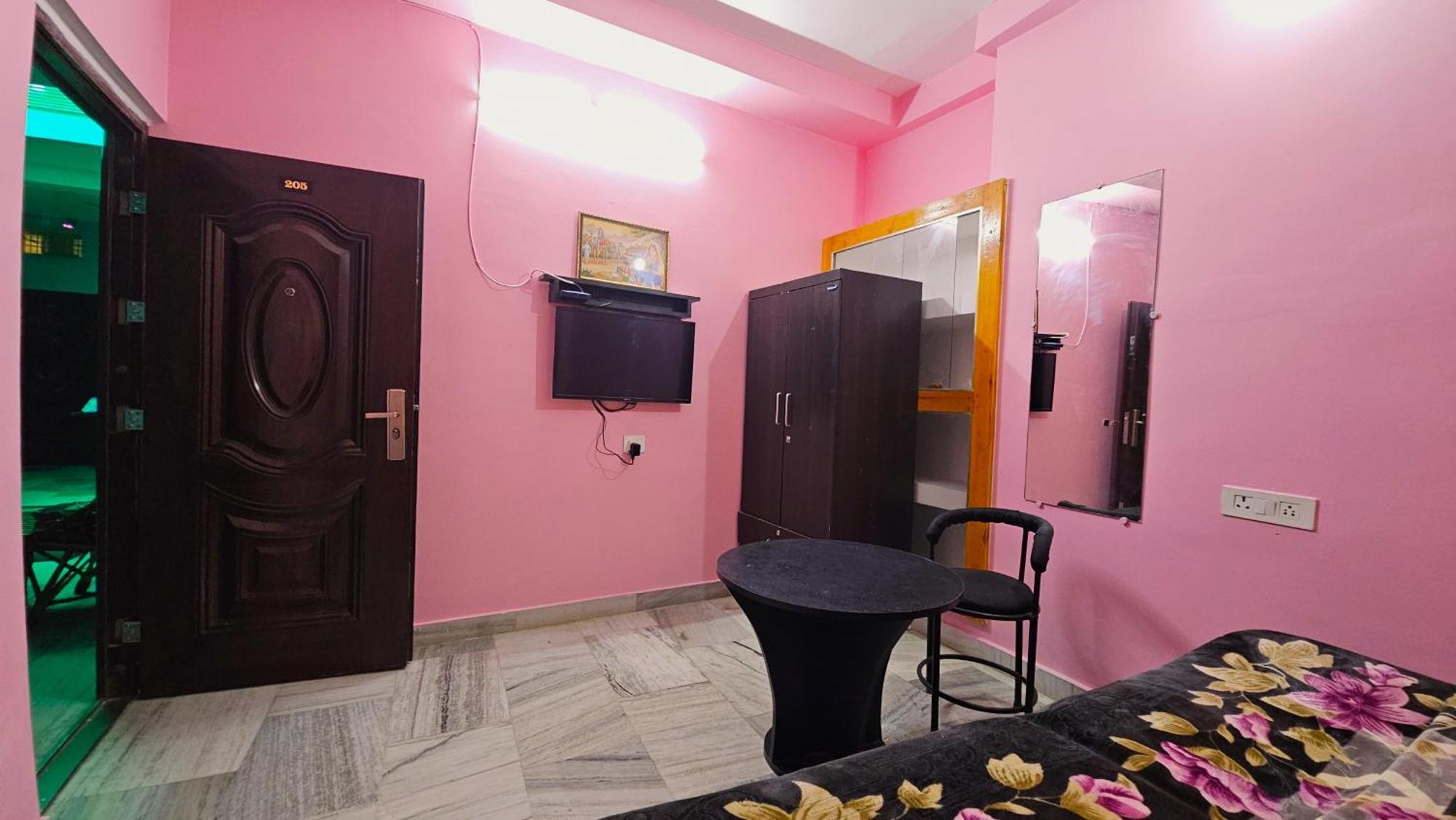 بيت شباب Banjara House فاراناسي المظهر الخارجي الصورة